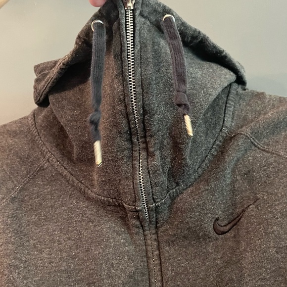 Nike jacket - Picture 3 of 8